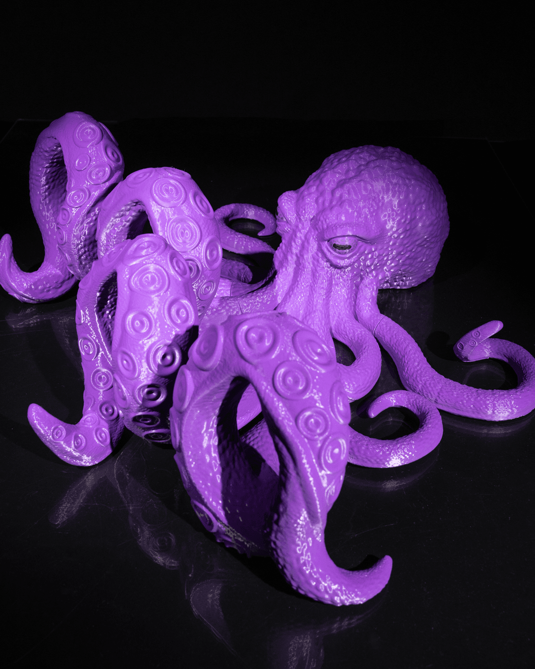 Octopus Wall-Mount Headphone & Controller Holder without gear, showing tentacle details.