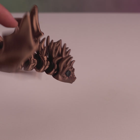 360-degree video of Flexi Amphiptere dragon demonstrating full articulation and serpentine movement.